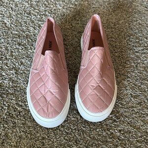 Jenn Ardor Quilted Slip On Sneakers Size 6